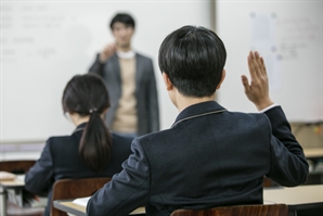 "아이 사진 남기고 싶었는데"…'딥페이크' 우려에 '공개수업 촬영 금지령'