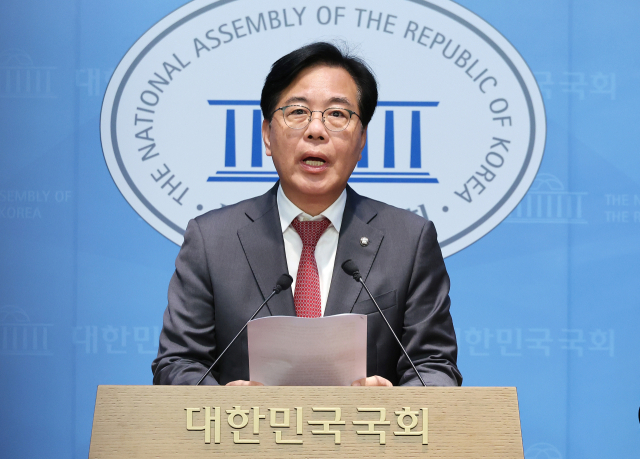 송언석 국민의힘 의원이 12일 서울 여의도 국회 소통관에서 원내대표 출마 선언을 하고 있다. 연합뉴스