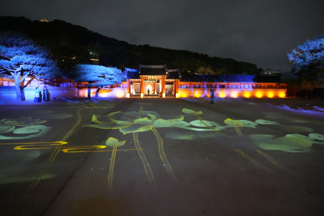 2025 수원 국가유산 야행 화성행궁 야경. 사진 제공 = 수원시