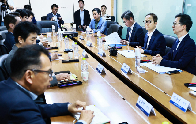 냉장고·세탁기 포함 철강에도 50% 관세…산업부 긴급 점검회의