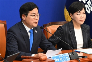 특검 추천 당일밤 지명에…민주 "조속한 수사 착수" 국힘 "편향 인사로 정치 보복"