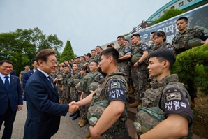李대통령, “대북 전단 살포땐 엄중하게 처벌”