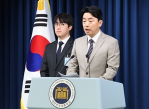 [속보] 대통령실 AI미래기획수석에 하정우 네이버 센터장