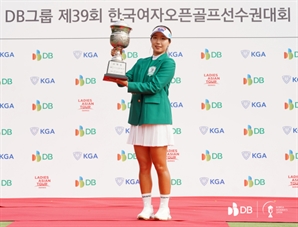 1.5m 퍼트 놓치고 12.5m 넣었다…이동은 ‘내셔널타이틀’ 대회서 데뷔 첫승