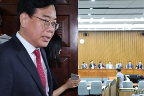 초·재선 만난 송언석…"혁신 구체적 의견 경청"