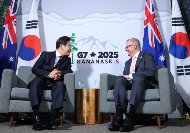 주요 7개국(G7) 정상회의에 참석한 앤서니 앨버니지 호주 총리가 16일(현지시간) 캐나다 앨버타주 캘거리의 한 호텔에서 이재명 대통령과 한·호주 정상회담을 하며 발언하고 있다. 연합뉴스