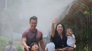 [오늘의 날씨] 18일 무더위 기승…낮 최고 33도