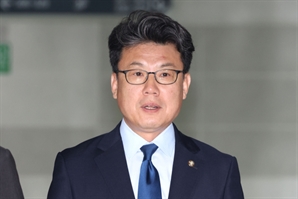 [속보] 與 “추경안에 세입경정 포함…지역화폐 추가 예산 편성 요청”