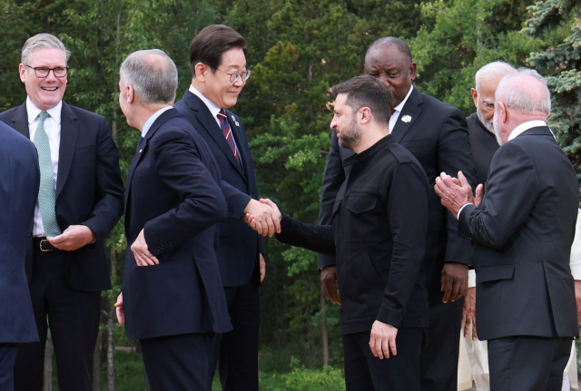 G7 확대세션 참석한 李 대통령…“에너지 안보 위한 광물 공급망 안정 노력”