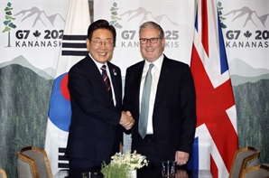 '韓英 FTA 현대화' 공감대 형성…EU와 방산 토대 경제협력 확대