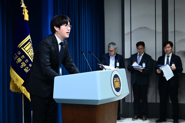 하정우 대통령실 AI미래기획수석이 19일 서울 용산구 대통령실 청사에서 브리핑을 하고 있다. 권욱 기자