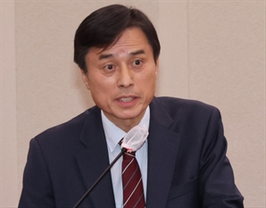 조은석 특검, 경찰과 尹 체포영장 협의…김용현 추가 기소