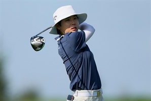 첫 ‘우승’ 도전 이소미, 여자 PGA 챔피언십 둘째 날 공동 5위