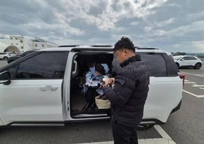 "제주 놀러 온 중국인 우르르 타고 가"…호텔 앞 서있던 승합차 알고 보니