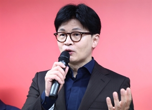 李대통령 나토 정상회의 불참에 한동훈 "실리외교 말하더니 현실 등져"