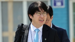 'AI 수석' 하정우, 국정기획위 찾아 특강…"업계 경험 공유"