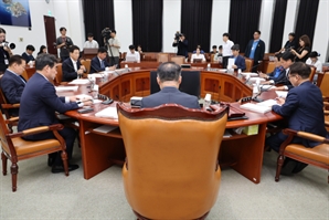 여야, 국정원장 후보자 인사청문 보고서 채택…"중동발 위기 고려"