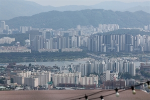 전세 3억 살아야 출산 지원…신혼부부 "서울에 3억짜리 어딨나" 분통[집슐랭]