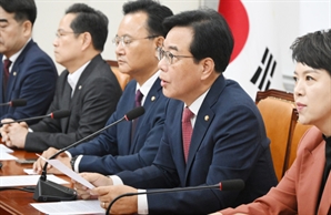 공전하는 국힘 '혁신위'…김용태는 개혁 행보 가속화