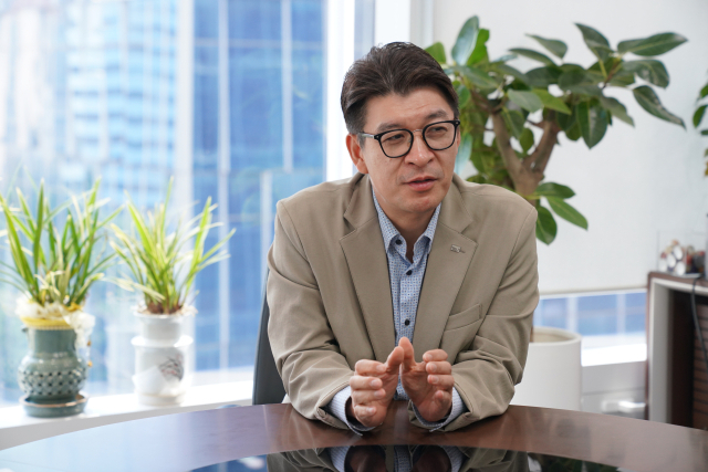 서울경제신문과 인터뷰를 하고 있는 안인성 미래에셋증권 디지털 부문 대표. 사진 제공=미래에셋증권