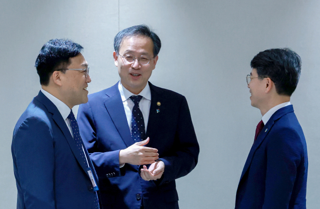 국정委 질책받은 기재부…부동산 대책 내놓을까 '촉각'