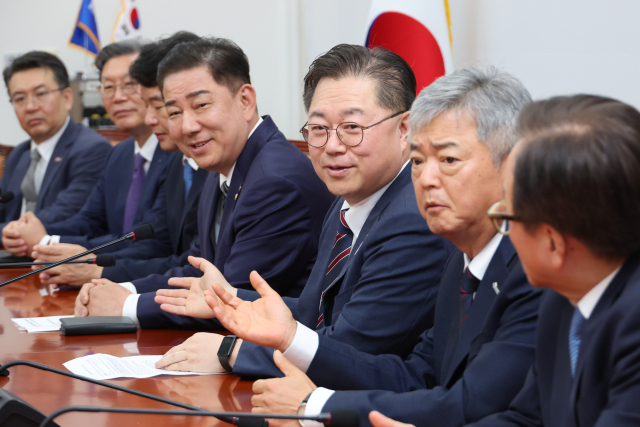 與 만난 경제6단체, 상법·노란봉투법 우려…"배임죄 등 추가 논의"