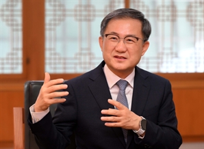 [이사람] 김재홍 관장 "연구·보존서 전시까지 디지털 접목…박물관도 AI 시대"