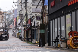 자영업자 60% "올해 경영 악화, 내년 최저임금 동결 또는 인하해야"