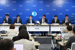 정책 대출이 집값 올렸다는 한은…"DSR 적용해야" [Pick코노미]