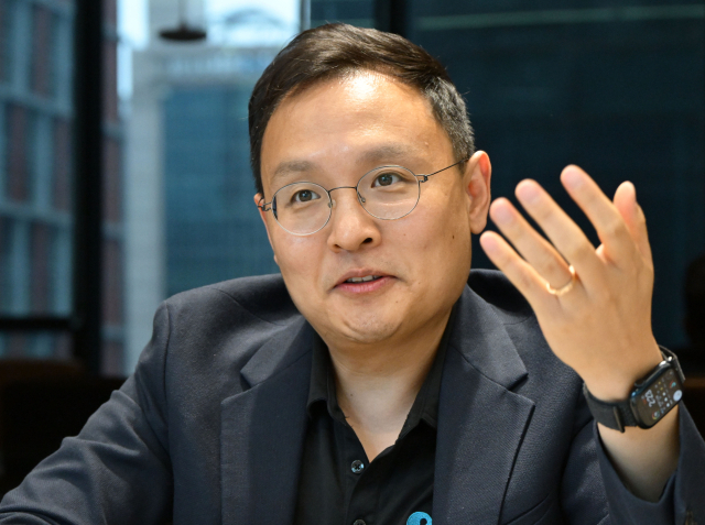 백승욱 루닛 이사회 의장이 26일 서울 강남구 루닛에서 서울경제신문과 인터뷰를 갖고 있다. 사진=성형주 기자