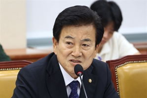 정동영 "부처 이기주의로 AI 예산 분산…기재부 책임 물어야"