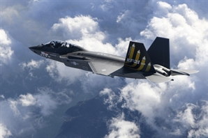 KAI, KF-21 2.4조 규모 20대 추가계약 체결…"무장·항전 성능 입증"