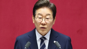 李 대통령"13조 소비쿠폰 편성…113만 취약차주 채권은 소각"