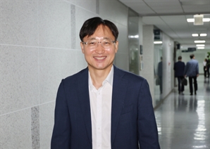 국세청장에 첫 현직의원 임광현 발탁…차관급 5명 인사 단행