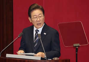 “긴축 고집은 무책임한 방관”…‘추경 타이밍’ 강조한 李 대통령