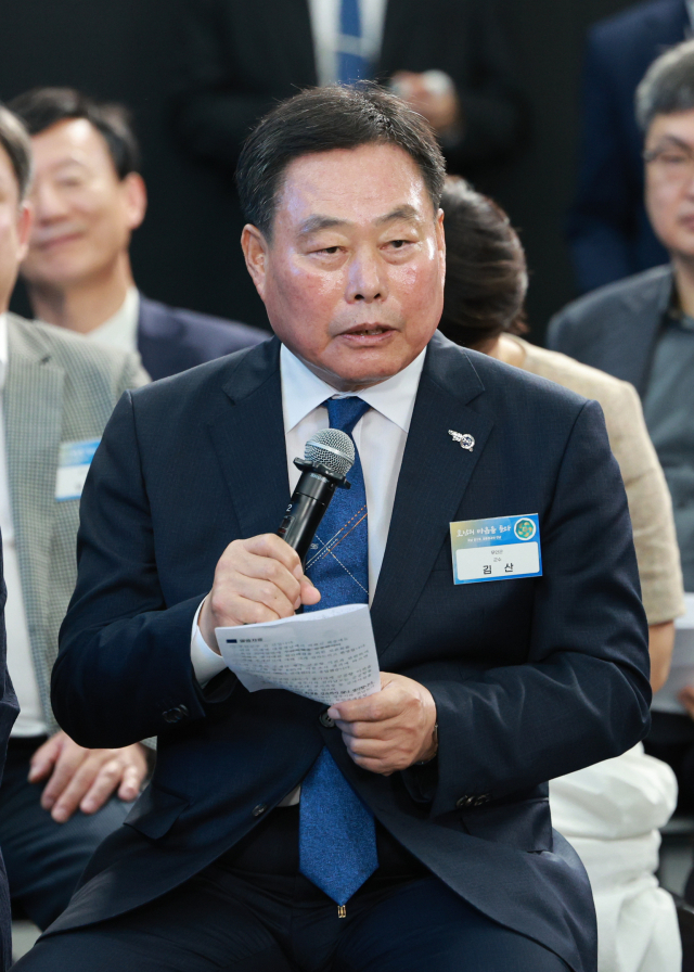김산 전남 무안군수가 25일 광주광역시 국립아시아문화전당에서 열린 '광주시민·전남도민 타운홀미팅'에서 발언하고 있다. 사진 제공=대통령실통신사진기자단