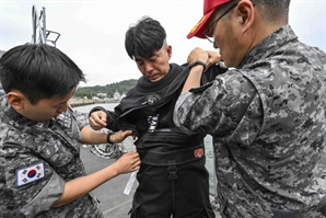 [르포] 특수체조에 5㎞ 구보·7시간 오리발 수영…"지옥이 따로 없네"[이현호의 밀리터리!톡]