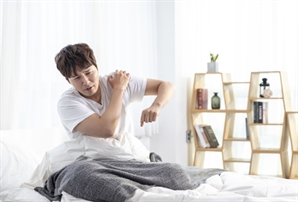 “방치하면 봉합도 어렵다” 회전근개 파열 수술의 적기는? [건강 팁]