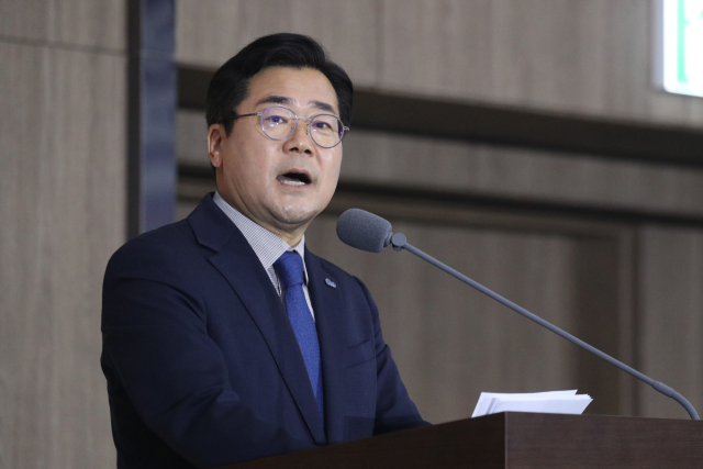 (청주=뉴스1) 김용빈 기자 = 더불어민주당 당권에 도전하는 박찬대 의원이 29일 오후 충북 청주시 오송읍 오스코에서 열린 '더민주전국혁신회의 전국대회'에 참석해 정견 발표를 하고 있다. 2025.6.29/뉴스1