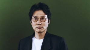 황동혁 "미래 세대에 대한 메시지 주려 결말 바꿨죠"