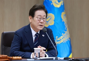 李대통령 "주택이 투기수단 되면서 주거 불안정 초래"