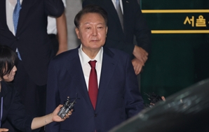 [속보] 내란특검 "尹에 7월 5일 오전 9시까지 출석 통지"