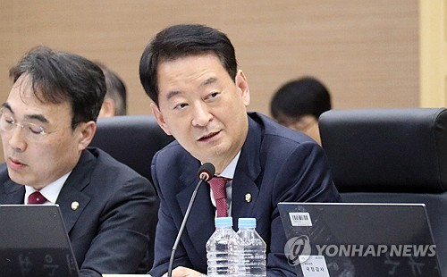 野 최은석 "단기국채 도입해야" 기재차관 "종합적 감안해 기간물 조정"