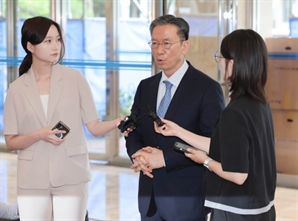 정성호 “검찰 해체 표현 부적절…국민 눈높이 맞는 개혁”