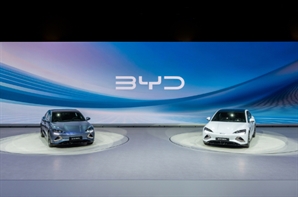 '제로백 3.8초' 전기세단 4690만원…BYD, 韓 공략 고삐