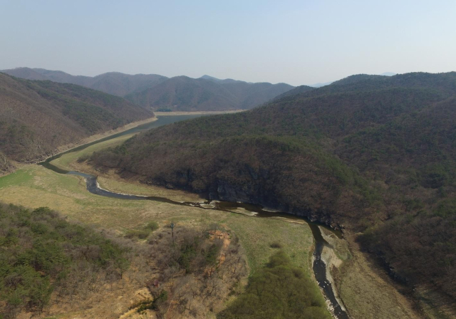 반구천 암각화와 주변 모습. 사진제공=울산시