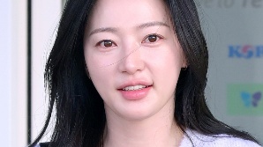 송하윤, 학폭 의혹 1년만 전면 부인 "최초 유포자 고소…정신적 고통"