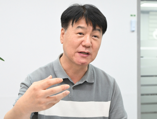 “요양보호사 부족 문제, 외국인 활용해 풀어야죠”