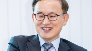 취임 1년 권진회 경상국립대 총장 "세계 100위권 대학 목표"