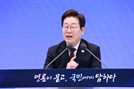 李 "탈플라스틱" 강조하자…에코플라스틱 등 관련주 급등 [이런국장 저런주식]